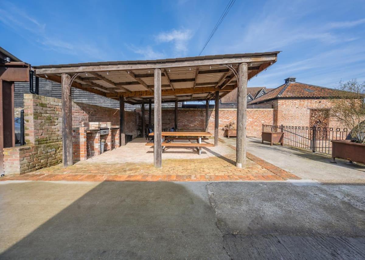 Hill Farm Retreat 호텔 Wangford 외부 사진
