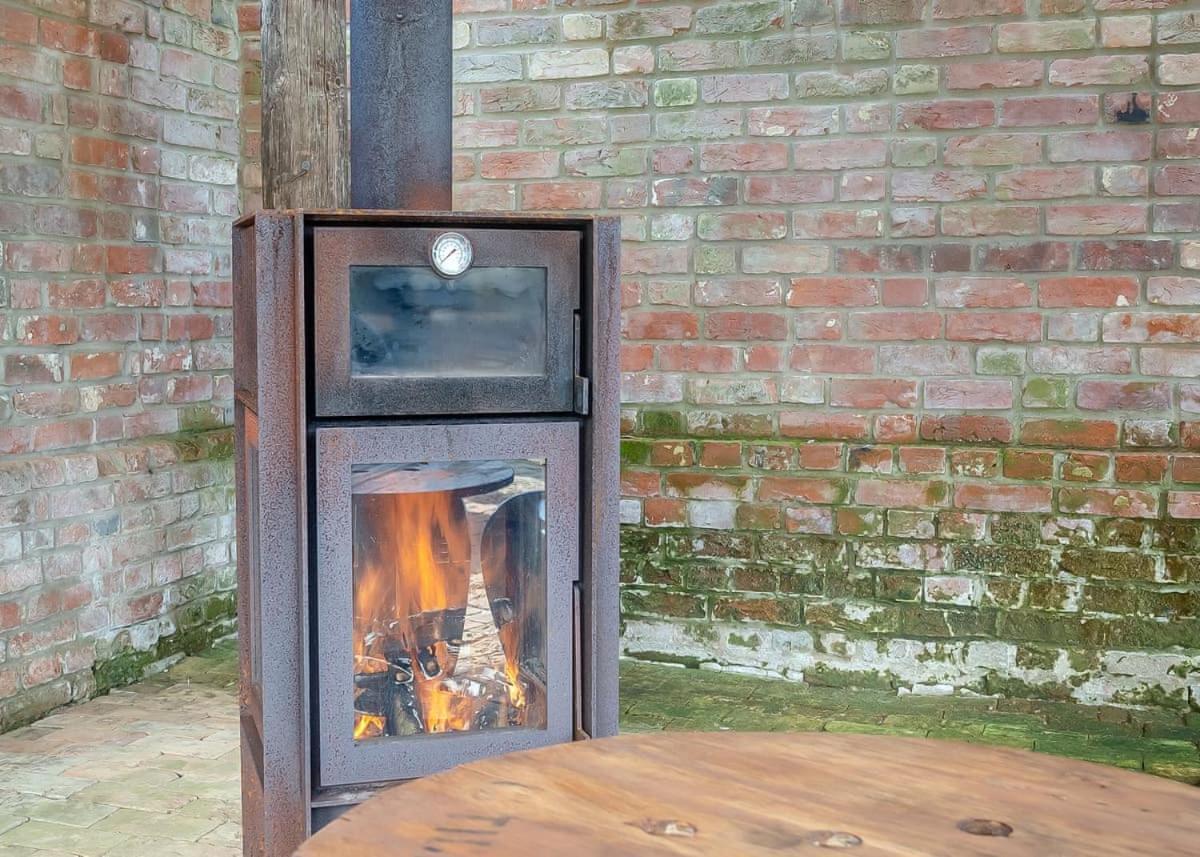Hill Farm Retreat 호텔 Wangford 외부 사진