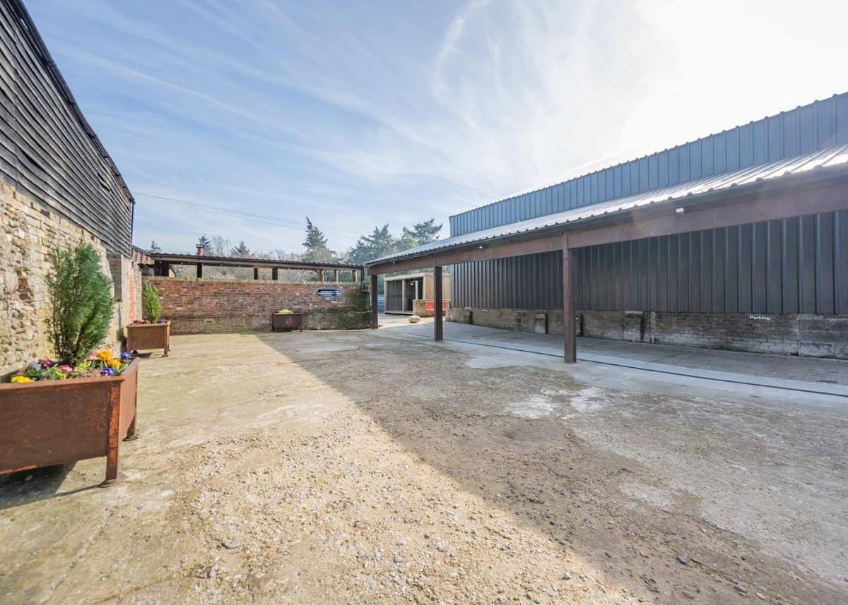 Hill Farm Retreat 호텔 Wangford 외부 사진