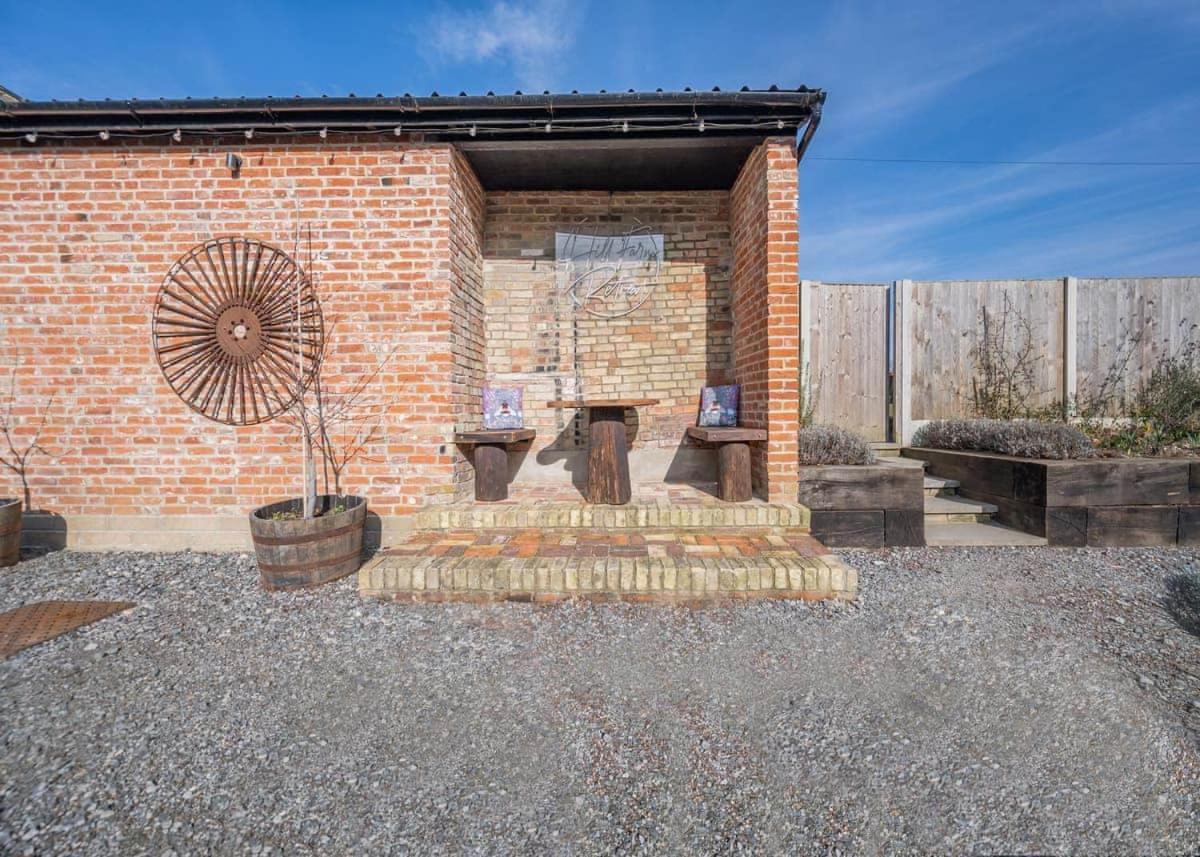 Hill Farm Retreat 호텔 Wangford 외부 사진