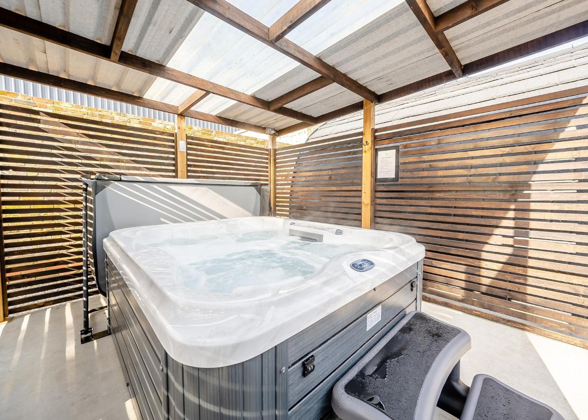 Hill Farm Retreat 호텔 Wangford 객실 사진